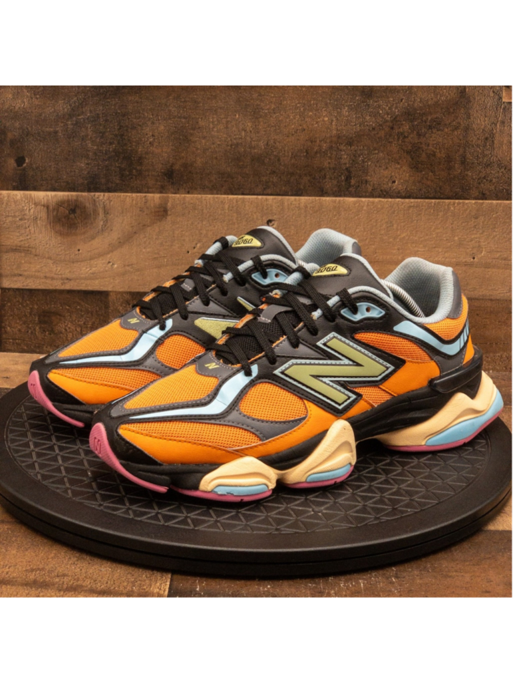 NEW BALANCE 9060 SUN GLOW MENS ATHLETIC SHOES SIZE 11D RETRO Y2K U9060OGB